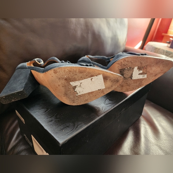 BETTYE MULLER BLUE SUEDE SHOES SCULPTED THICK HEEL SIZE 8 - Picture 6 of 6